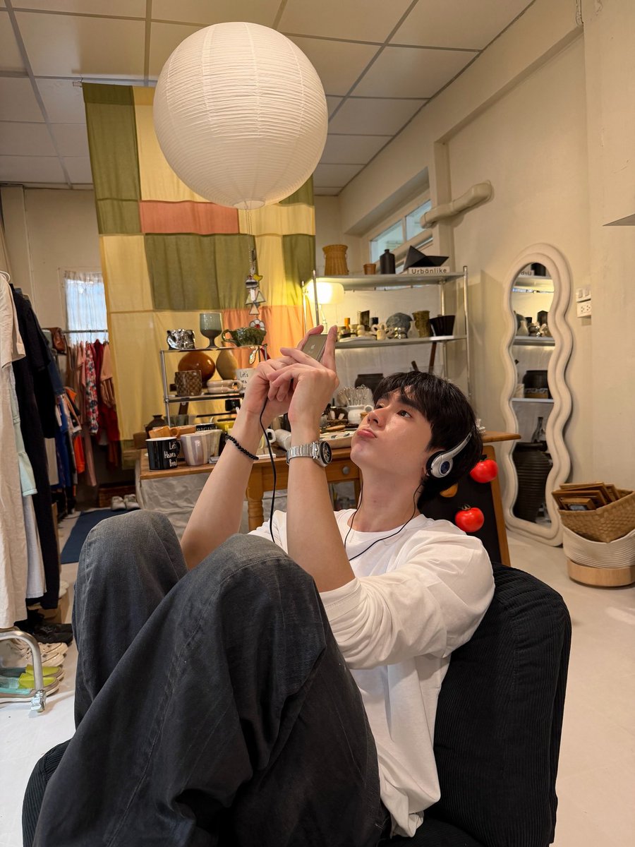 BOOK FAMILY OFFICIAL tweet media