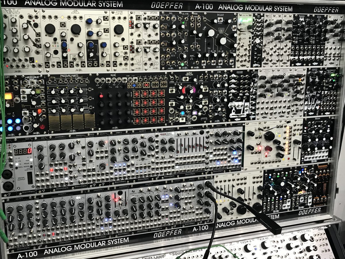 【情報公開 M3 2026 春】 
当店名物、全高130cm"モジュラーシンセの壁"を展示予定!!
モジュラーシンセに興味のある方は是非お越しください

専門スタッフが対応、初心者🔰大歓迎!!

日時: 2026年4月26日(日) 10:30~15:30 
会場: 東京流通センター 第二展示場 2F 企03 
#M3 #M3春2026