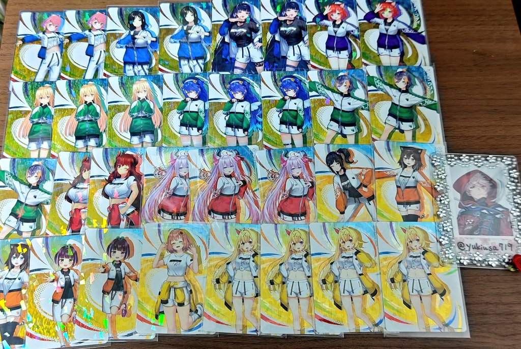 yukiusa719's tweet photo. 【交換】にじさんじフェス にじフェス コレクションカード コレカ Cパック 

譲：画像1〜2枚目
求：画像3枚目

Nの画像は、ツリーをご確認ください。
都内手渡し、または郵送希望です。
お気軽にお声かけください。
よろしくお願いいたします。 https://t.co/UOx1t0wE45
