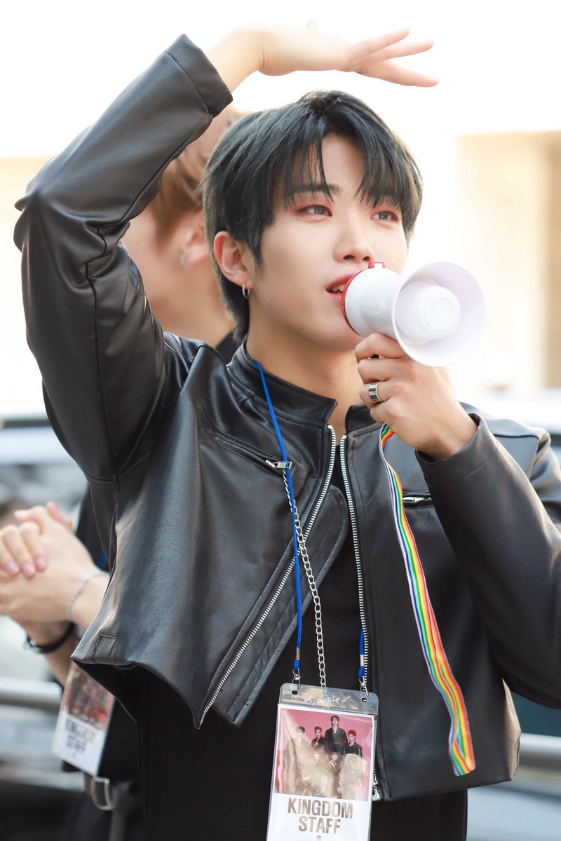 230402 THEKINGDOM  

손가락도 귀여워🥰
승보 보고싶다😣

승보 전역까지 D-325🫶🏻
#단 #더킹덤  #스파클링_단단 <a href="/TheKingDom_GF/">The KingDom</a>
 단  정승보  ダン   #DANN
스파클링_단단 TKD
 ザキングダム