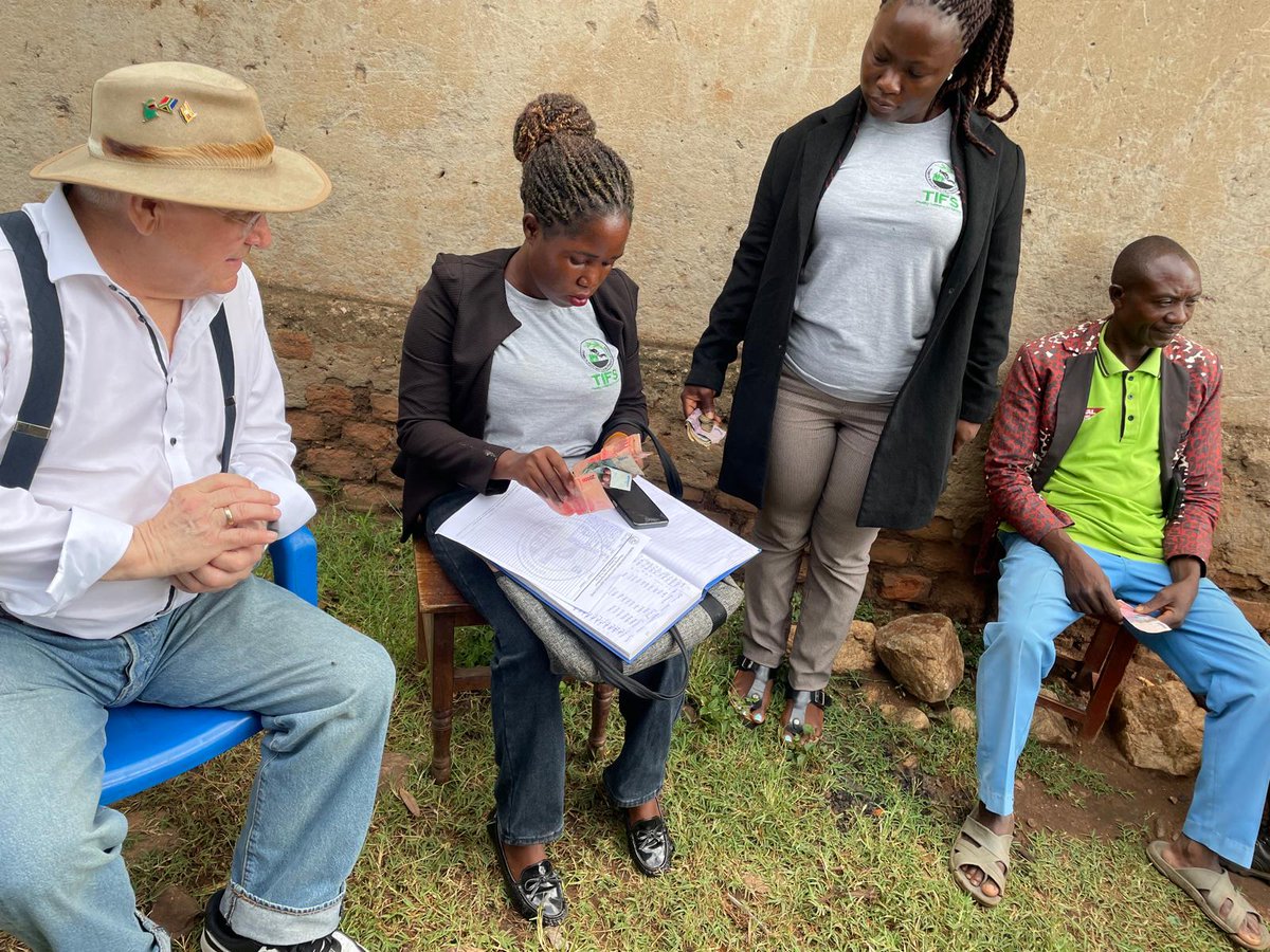 TembeyaMF's tweet photo. Big moves in Kasese! 💼 The Tembeya Microfinance team engaged the Bwenanule community in a powerful session on savings and financial literacy sharing knowledge, strengthening connections and empowering dreams. 🤝 https://t.co/020HuQhN5s
