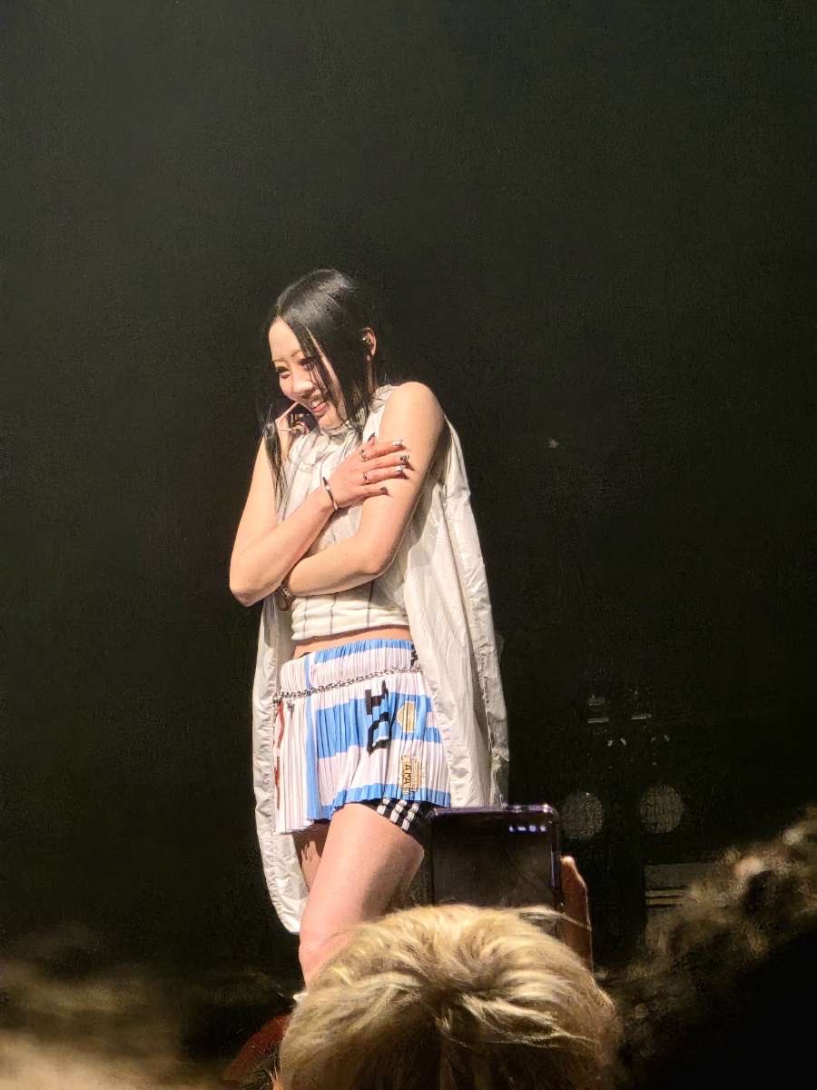 cara ≷ 🦂🍒 tweet media