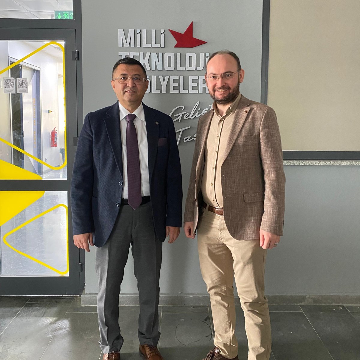 KaratayTTO's tweet image. Necmettin Erbakan Üniversitesi’ne (NEÜ), kurumlar arası iş birliklerini güçlendirmek ve ortak Ar-Ge kültürünü geliştirmek amacıyla Teknoloji Transfer Ofisi (TTO) olarak kapsamlı bir çalışma ziyareti gerçekleştirdik.

#ArGe #İnovasyon #ProjeGeliştirme