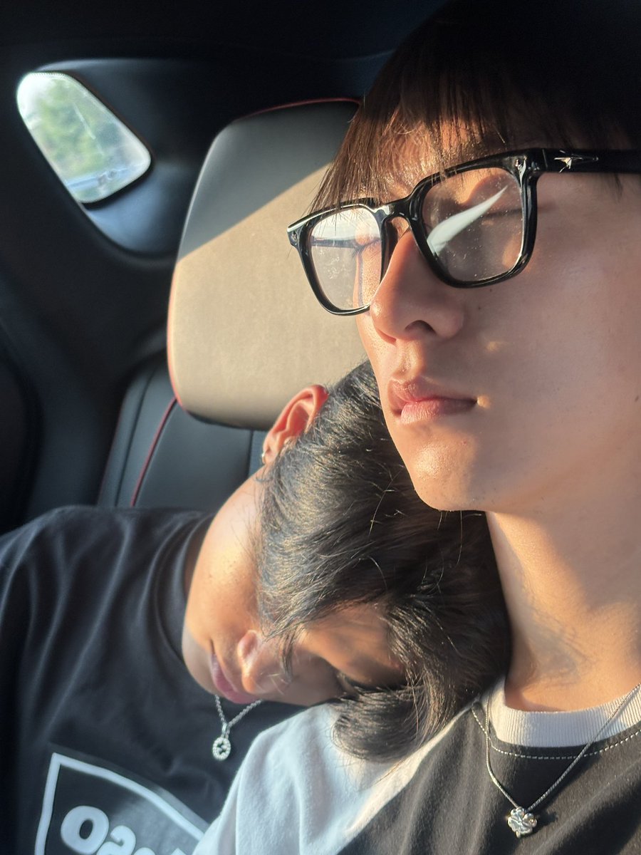 p.poph.s tweet media