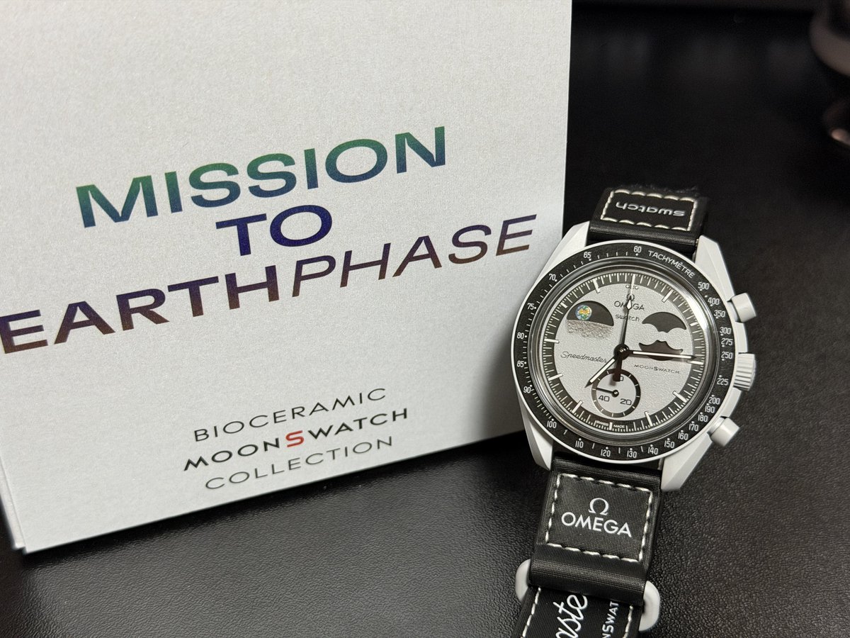 k_seki555's tweet image. スウォッチ届いた🌕
カッコええ🤤

#swatch #omega #speedmaster