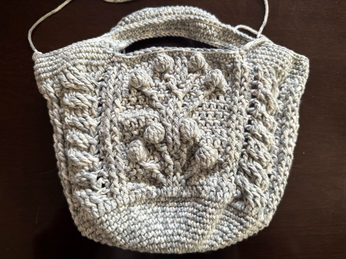 むーん tweet media