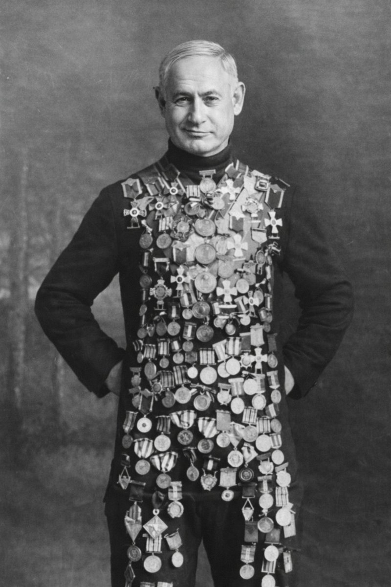 middle_East_up's tweet image. अगर #netanyahu को बच्चों की हत्या और नरसंहार के लिए पदक से सम्मानित किया जाए.! 

मानवता का कातिल 🥶