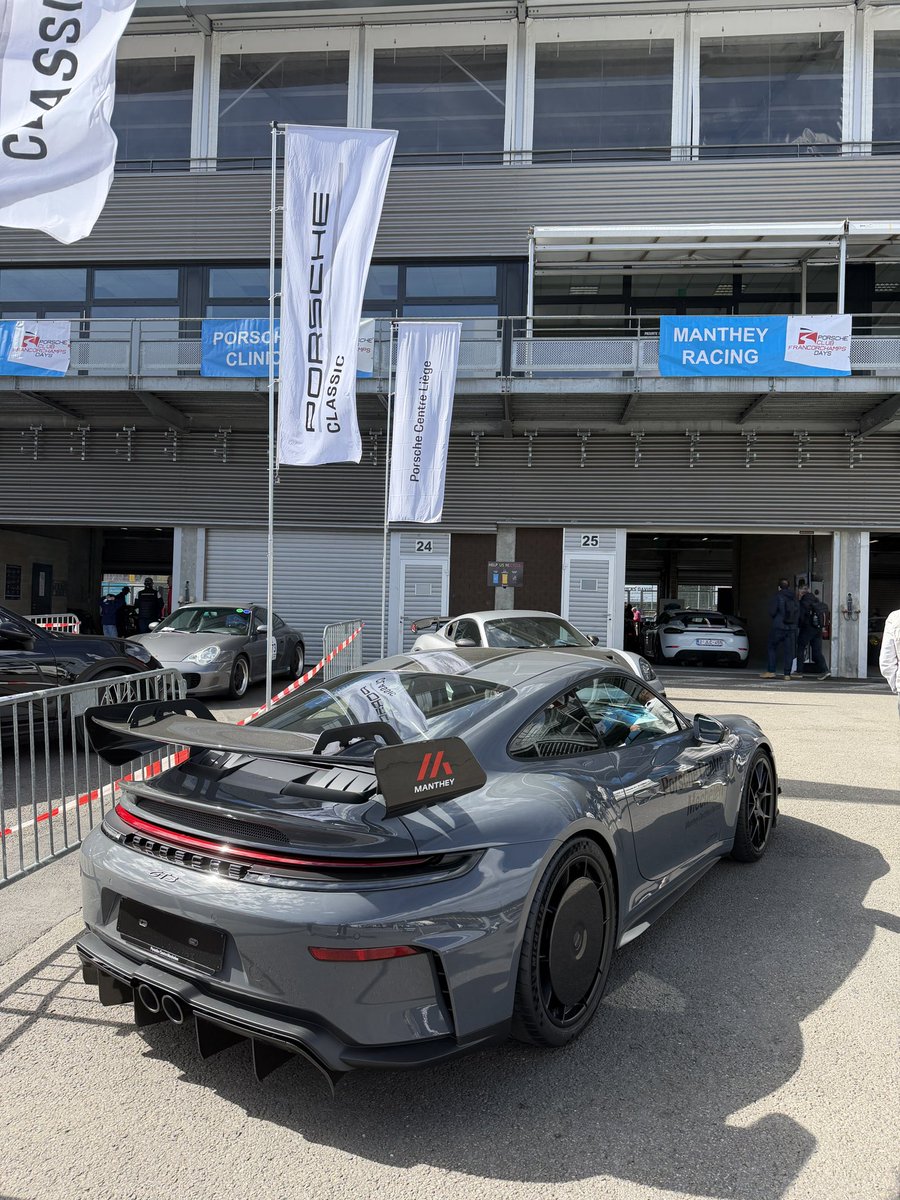 lcaqueeee tweet media