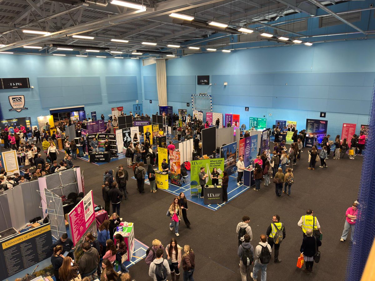 RotherhamUni's tweet image. University Centre Rotherham is proud to be attending UniSearch at University of Derby today, speaking with local students about their progression into higher education 🎓

#HigherEducation #rotherham #UniSearch #Progression