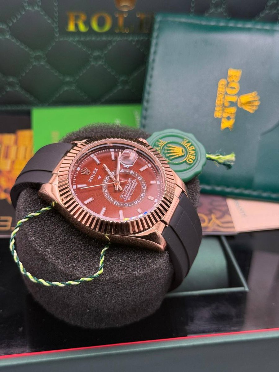 _boluuuuu's tweet photo. Rolex Rubber Strap
Price:-#25,000

Dm https://t.co/le32k30cuR on WhatsApp to order 

Pls RT🙏 https://t.co/3P8DAN5ICc