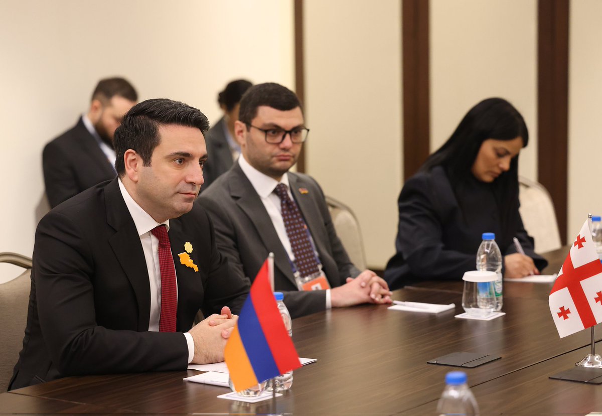 Alen Simonyan tweet media