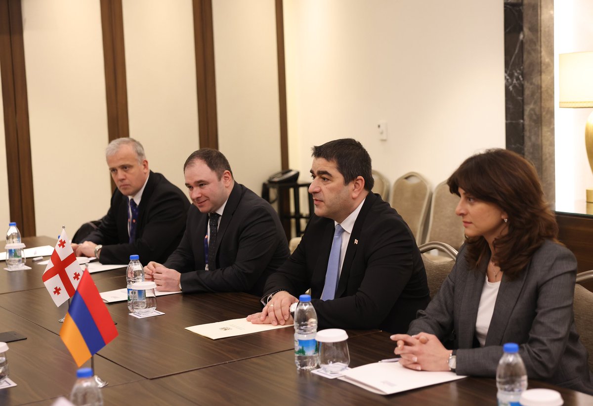 Alen Simonyan tweet media