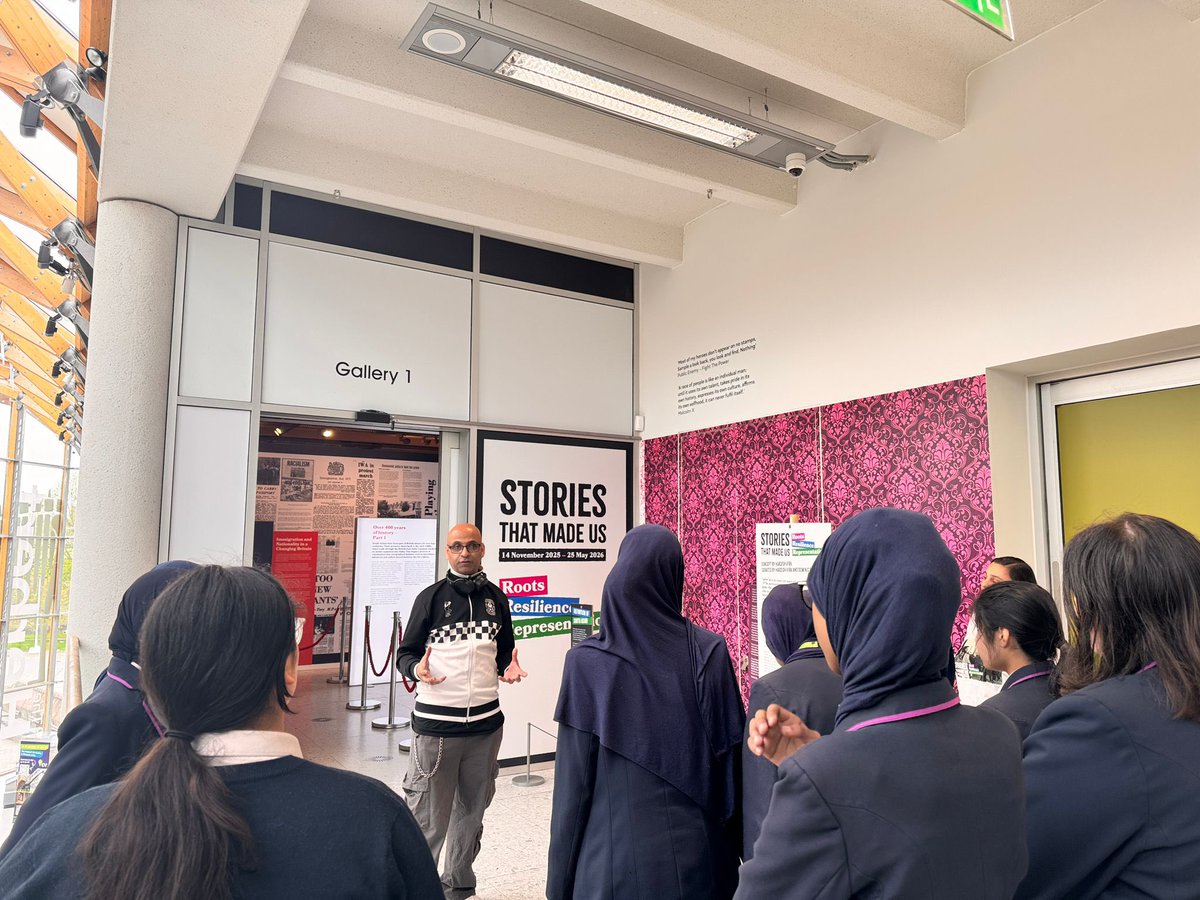edengirlscov's tweet photo. Year 9 took on the Stories That Made Us exhibition at Herbert Art Gallery guided by curator Hardish Virkh himself.
From hidden histories to powerful voices, this wasn’t just a visit it was a perspective shift.
#StoriesThatMadeUs #Year9 #ArtInspires https://t.co/GIdyAwjZHu