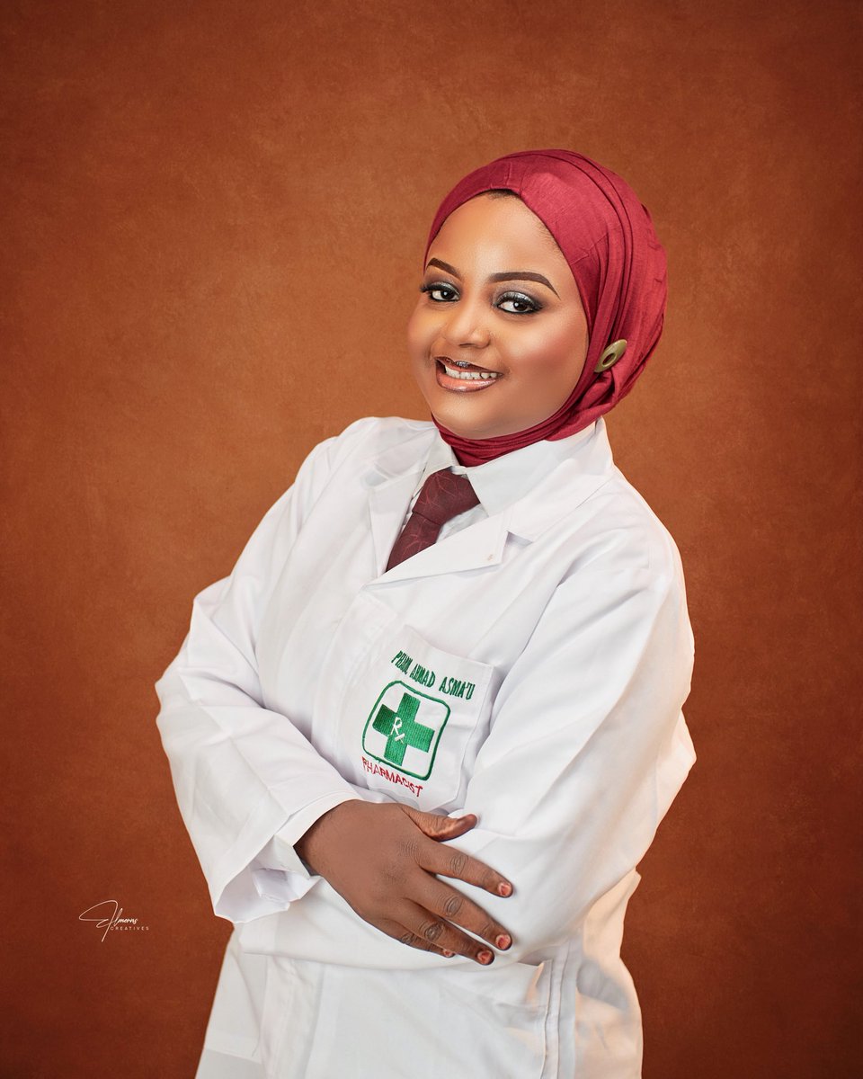 Pharm_husnah's tweet photo. Alhamdulillah, I was successfully inducted into the pharmacy profession by the Pharmaceutical Council of Nigeria on the 15/04/26. All praise and gratitude belong to Allah for this great milestone.
Alhamdulillah, I also emerged as the best graduating female student in Sokoto State https://t.co/mq6A1sTdSI