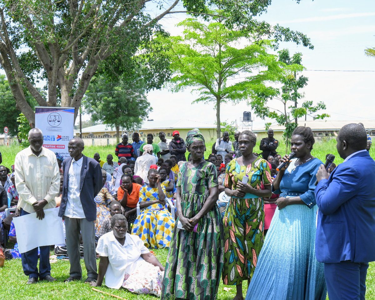 unwomenuganda's tweet image. As part of today’s monitoring mission, Principal Judge @JudiciaryUG Lady Justice Jane Frances Abodo &amp;amp; @unwomenuganda’s Adekemi Ndieli joined a community sensitization by @ug_lawsociety at Nwoya District HQ, addressing key community concerns, especially on #GBV.

@ADCinUganda