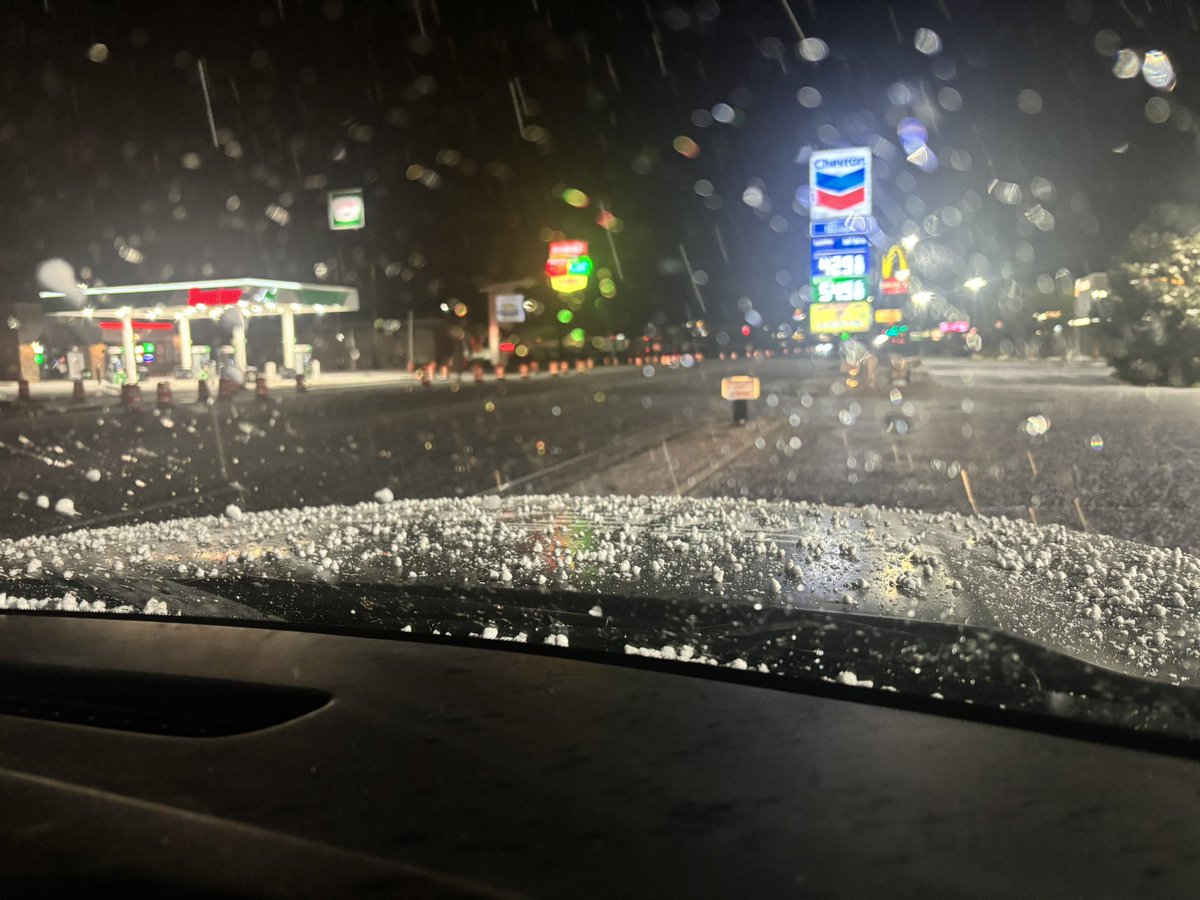 Hello? It’s April. A little late for winter, Utah🤷🏼‍♀️❄️

Fun fact! This is not hail! It’s called graupel! It’s a bit softer and looks a little different than hail. It’s not ice, but more snow. You can also crunch it in your hands (yes, I did try lol)

<a href="/KUTV2News/">KUTV2news</a>