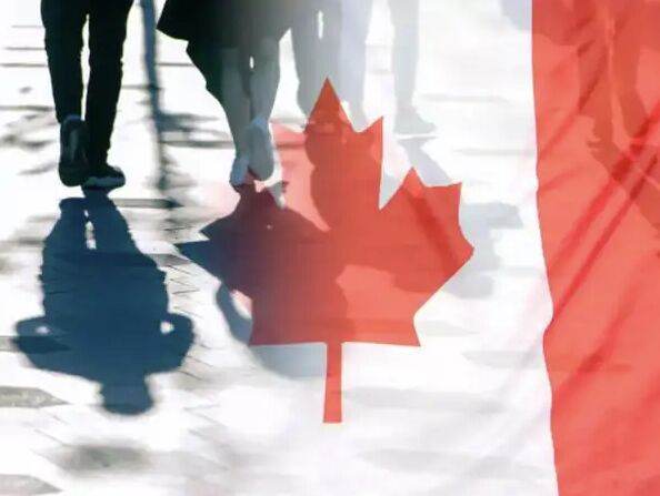 QtlyEditionNews's tweet image. Canada was once a dream destination for Indian students. There has been a sharp drop in Indians going to Canada to study.

Read the full article here 👉🏼 qtrlyedition.com/canada-was-onc…

#CanadaStudyAbroad #IndianStudents #UniversityOfToronto #StudyAbroad