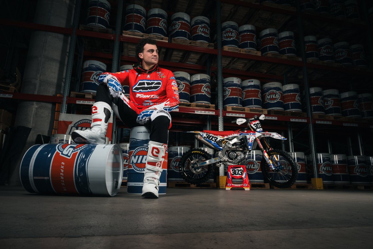 mxgp's tweet image. New weekend, new look for Fantic Factory Racing MXGP in Trentino 🔴⚪🔵

📸 Fantic Racing
#MXGP #MX #Motocross #Motorsport