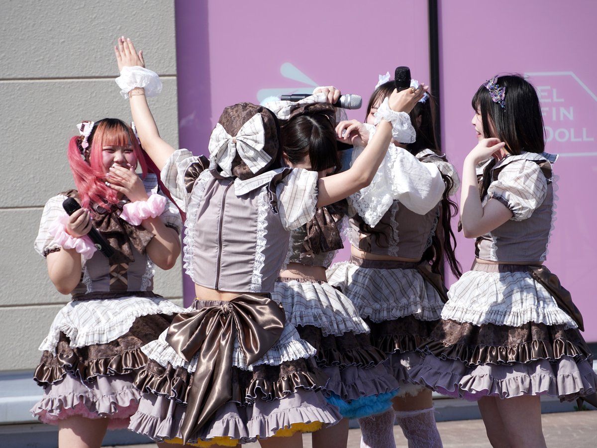 よんもく tweet media