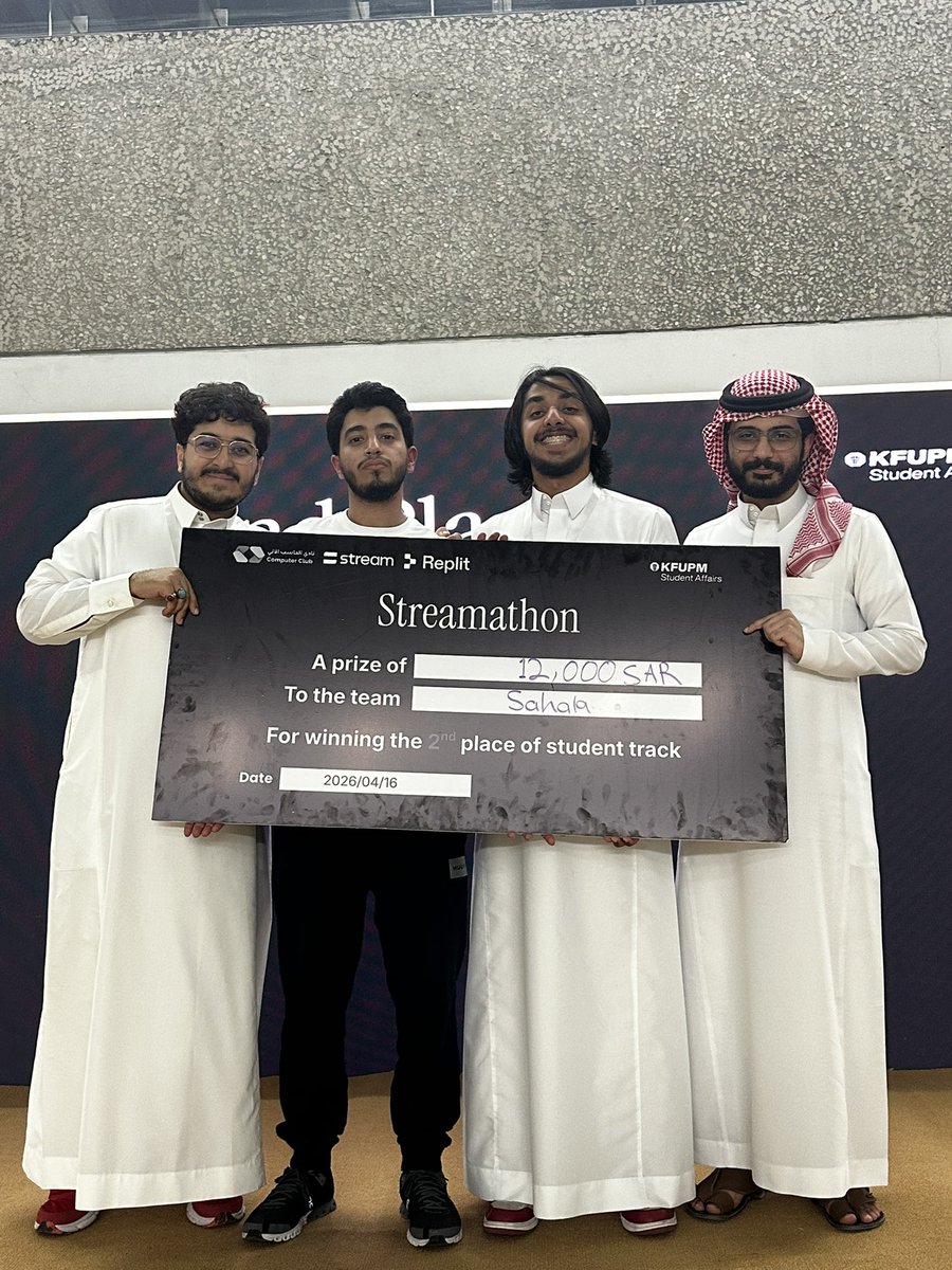 Rashedovic_'s tweet image. بعد ٨ محاولات على مدار سنتين
الحمدلله تمم الفوزز بالمحاولة التاسعة بعد 34 ساعة صاحي للعمل على المشروع الحمدلله واخيرًا اقدر اقول 
🥳🥳👑I am a Hackathon Winner
فعلتها “سهالة❤️”
•
•
And As Always Just Keep Fighting, Creating, and Saying 
الحمدلله❤️

#Streamathon #StreamXReplit