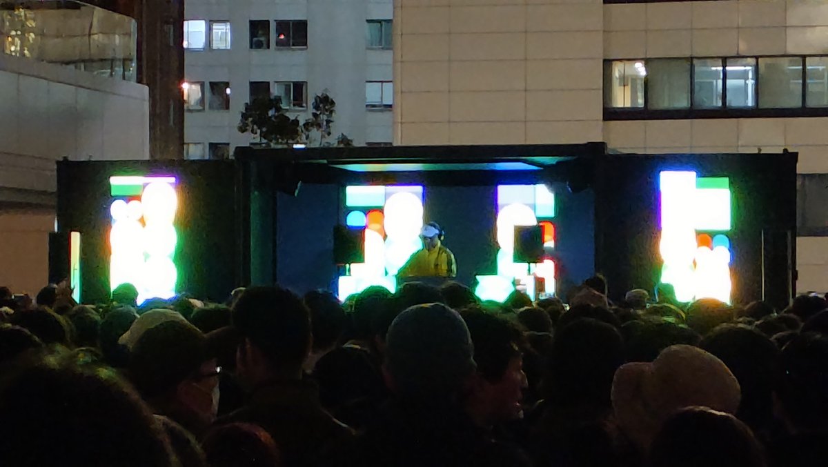 人すごい😳
卓球氏のDJ聴くのちょー久々。