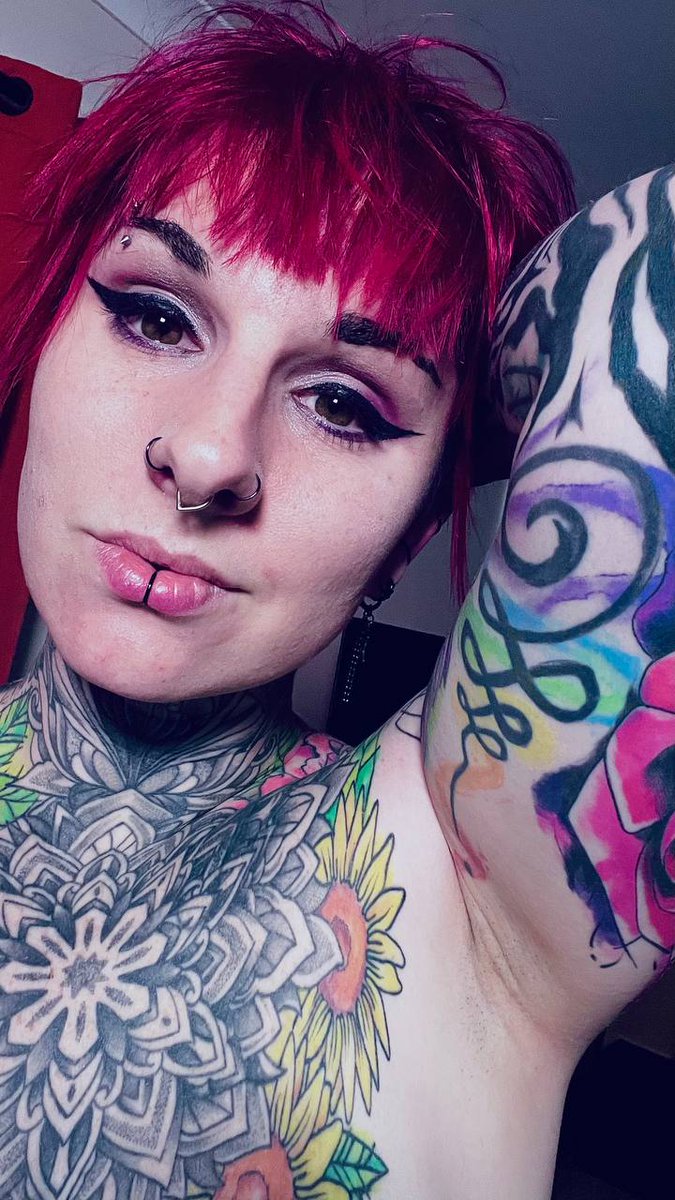 Twoootles tweet media