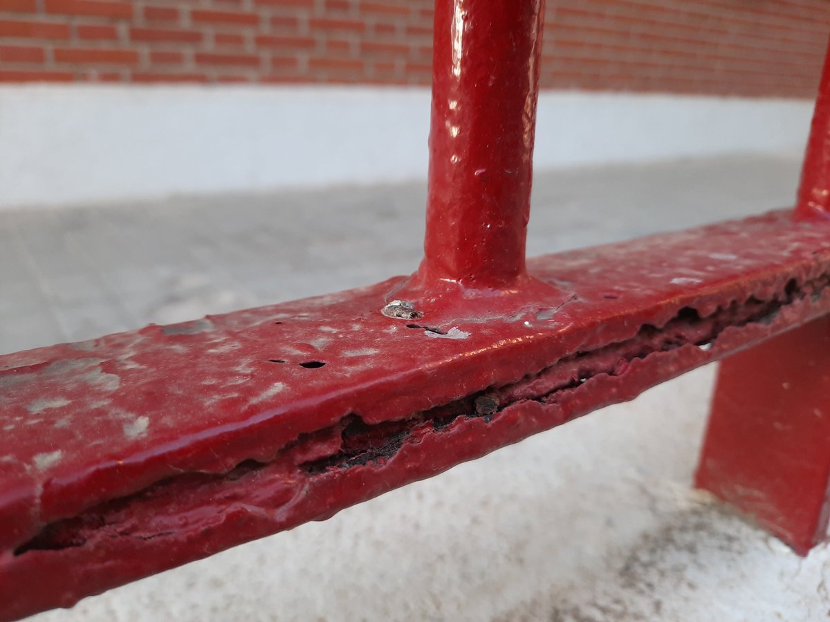 "Camuflando la corrosión"
#CORROSIONAWARENESSDAY26
#FOTOCORR2026 
Para: @Materlandfct, <a href="/SOCIEMAT/">SOCIEMAT</a>, <a href="/uclm_es/">Universidad de Castilla-La Mancha</a> y <a href="/FECYT_Ciencia/">FECYT</a>.