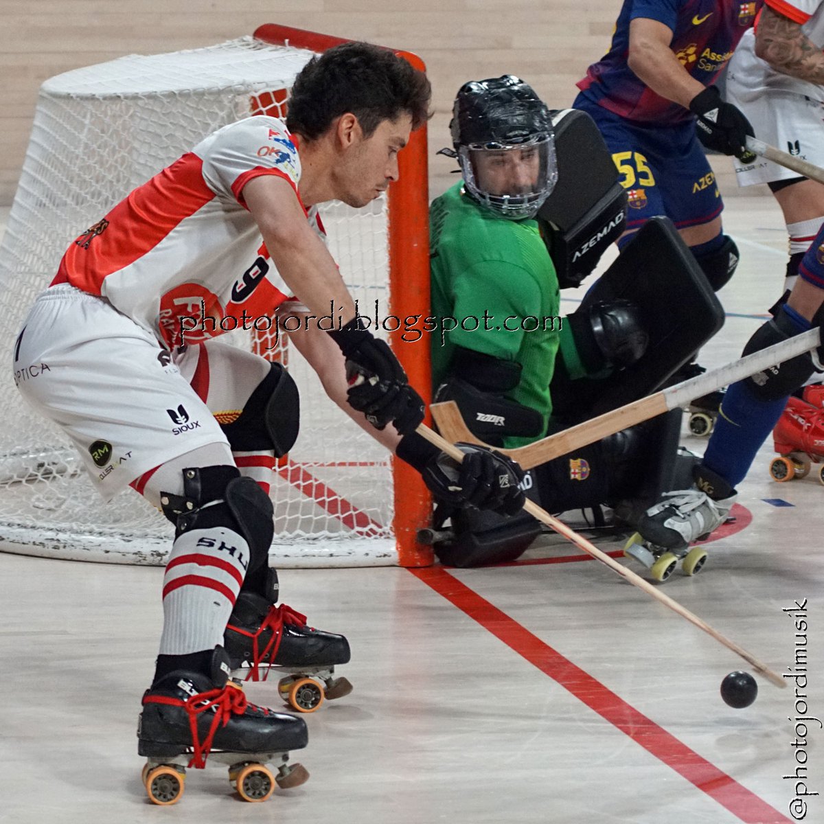 Photojordimusik's tweet photo. Fotos FC Barcelona - Shum Maçanet #oklliga
#hoqueipatins #hoquei #okliga #hockey #Ok #hockeypatines #okcat #rinkhockey #rollerhockey #ForçaBarça #fcb #Barça #Barcelona #cpvoltrega #shum #shummaçanet #Tordera #Maçanet https://t.co/XbMgqFotLo https://t.co/q4Tt7pOE60