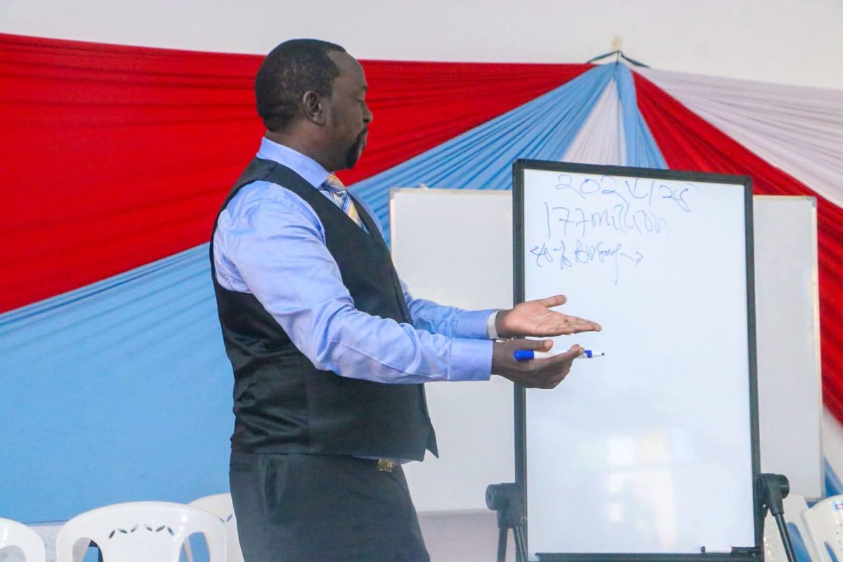 MethoJr's tweet photo. @Wavinya_Ndeti  utawezana na hii mazematics? 

Anyway, looking forward to your presentation demystifying how you've been spending our monies. https://t.co/SQCieCLEzw