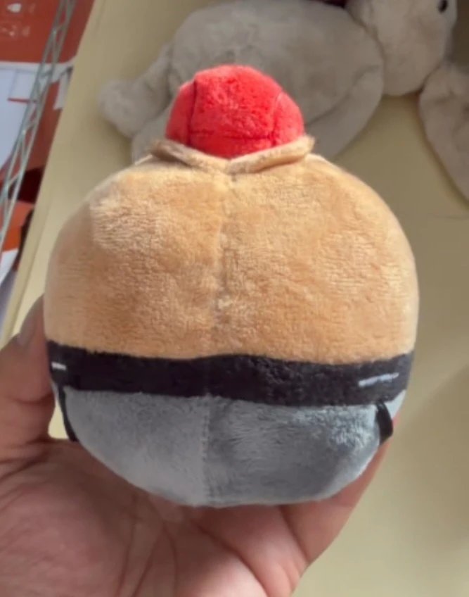 heybourbonn's tweet image. [🇮🇩 GO]
DC Universe Jason Todd Round Body Mini Fatson 15cm

⏰ Close: 24 April 2026 16.00 WIB ~ SOLD
💸 190k DP 125k | $18 /pcs

✅ est Harga Bersih INA (shiptax+pack)
❌️ Ongkir / adm 🍊 
🛒 DM to order

#JasonTodd #DCUniverse