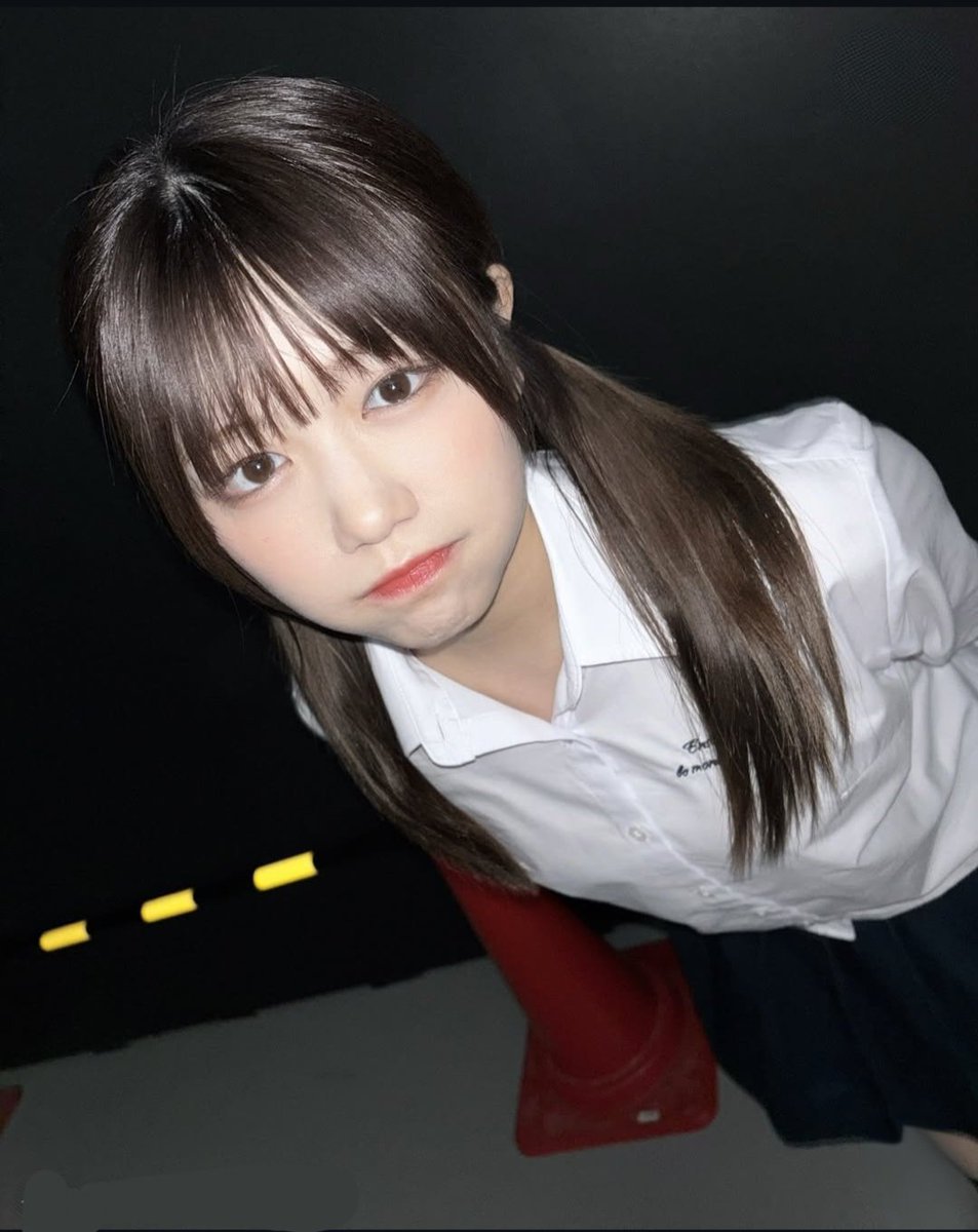 Nameless tweet media