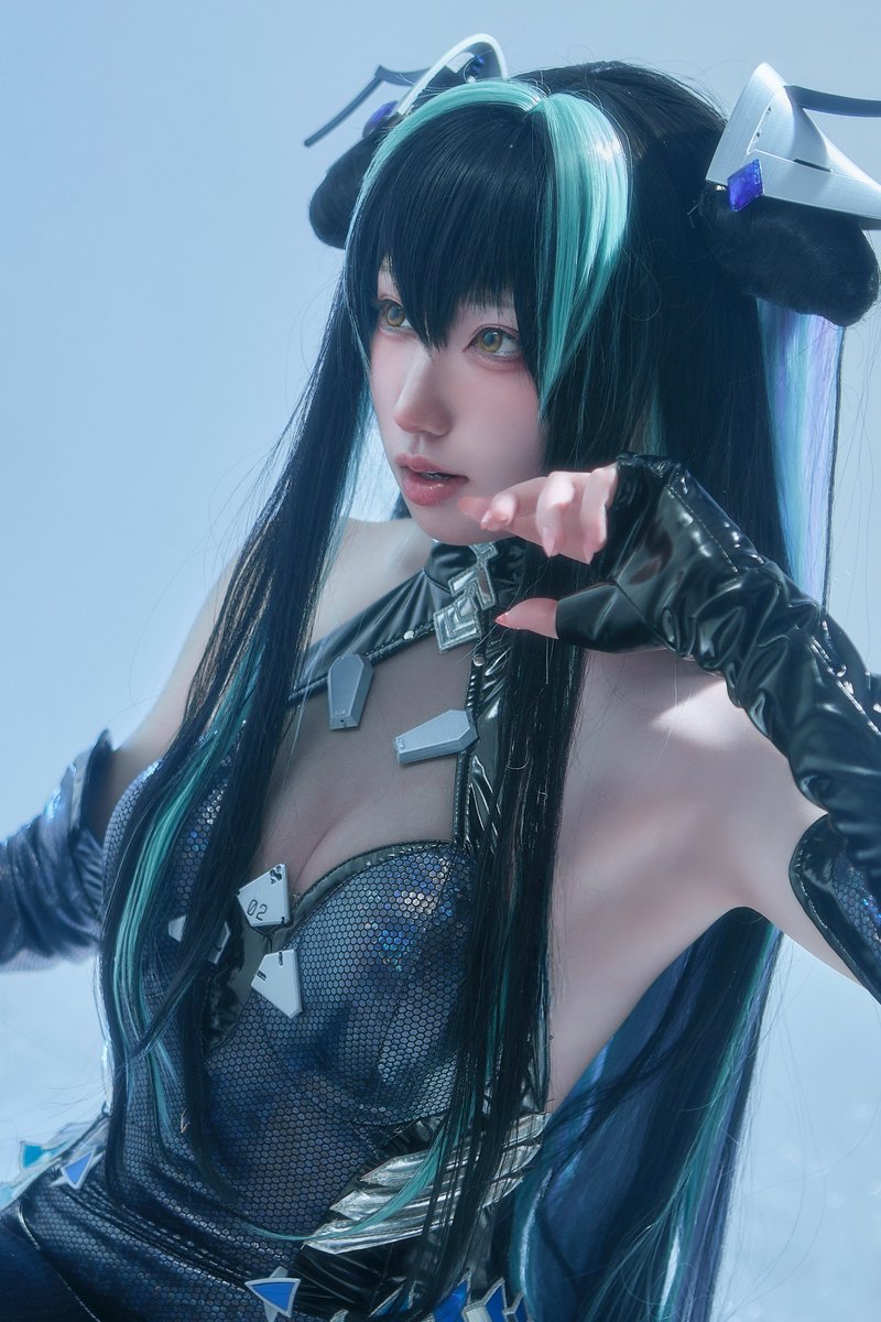 okichan_007's tweet photo. cosplay   勝利の女神：NIKKE   
リトルマーメイド

　　　　　　　　「　停止　」 https://t.co/M4uCS5cwOH