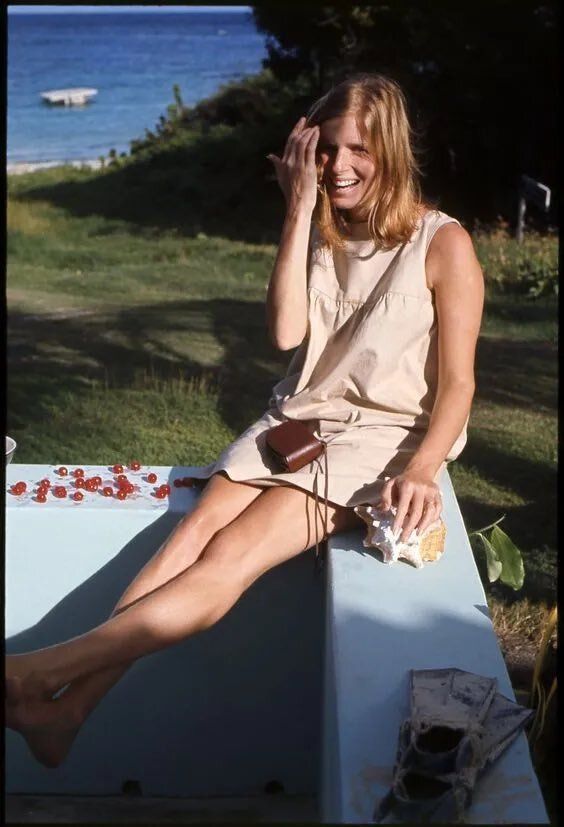 Remembering Linda McCartney, who passed away on this day 27 years ago.