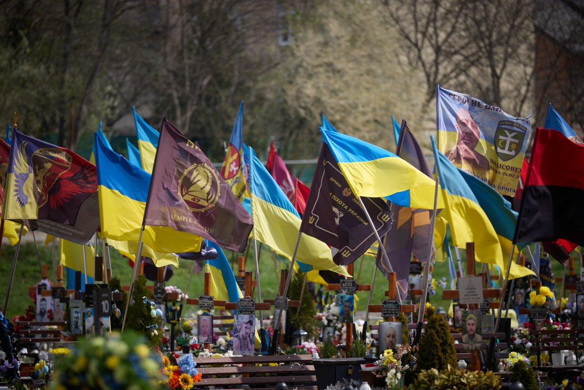 Volodymyr Zelenskyy / Володимир Зеленський tweet media
