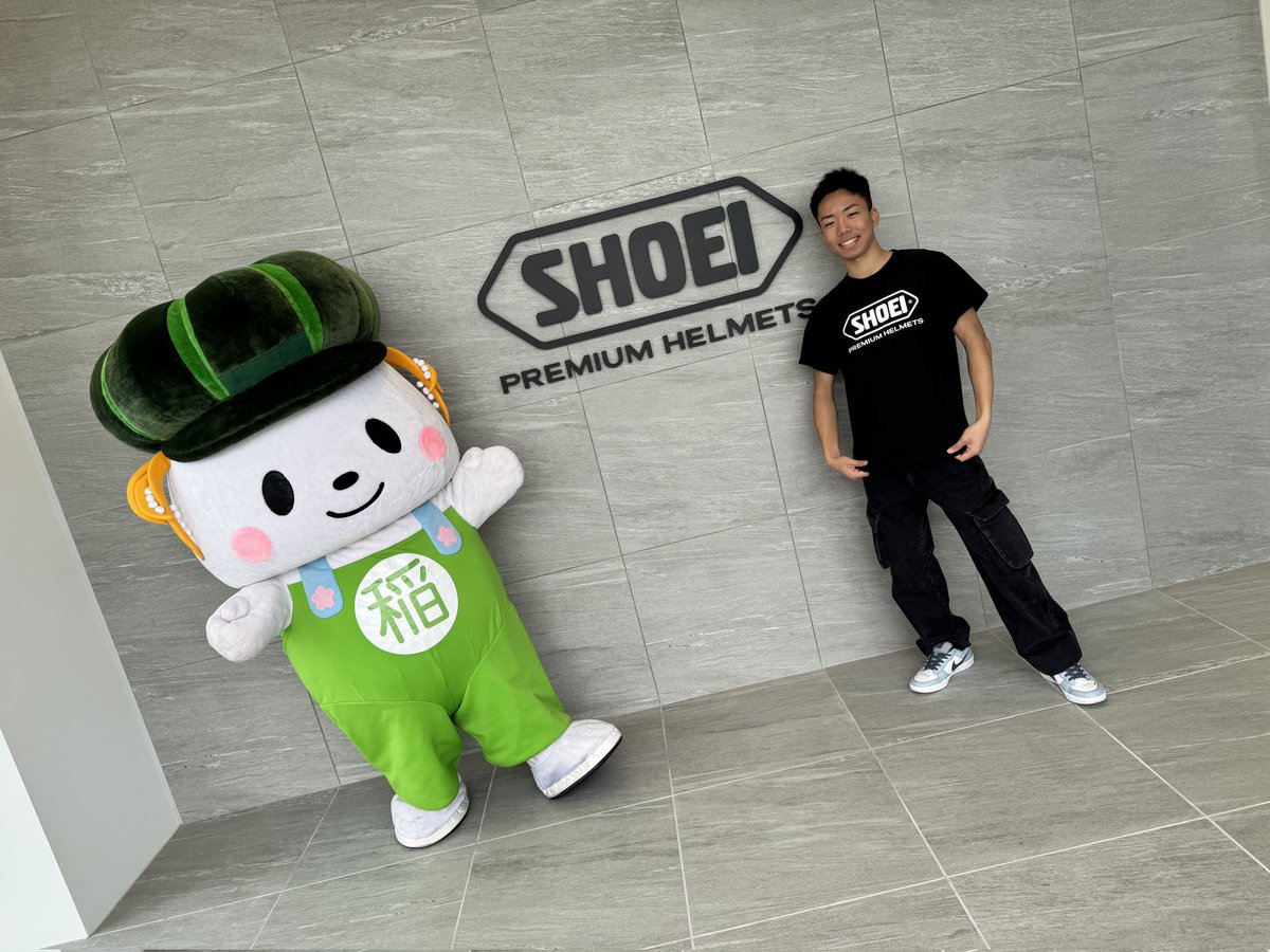 kakeruokunuki31's tweet image. 本日オープンしたSHOEI HELMET PARKに行ってきました！
⁡実際に製造工程の動画を見て、改めて自分が使っているヘルメットの性能と信頼性の高さを実感しました。
⁡ピザもめちゃくちゃ美味しかったです😋⁡
⁡⁡バイクに乗る方なら、ぜひ1度体感してみてください！！⁡
#SHOEI #SHOEIHELMETPARK⁡