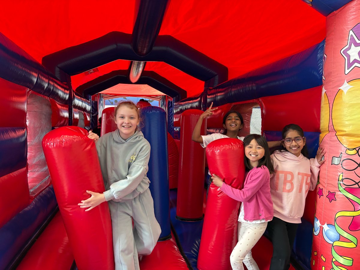 Leechapelsch's tweet image. Crazy times in the sports hall as year 5 enjoy some inflatable fun 🤩🤪 

#weareleechapel #inflatables
