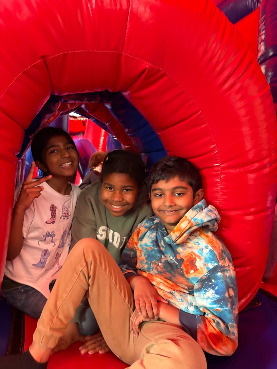 Leechapelsch's tweet image. Crazy times in the sports hall as year 5 enjoy some inflatable fun 🤩🤪 

#weareleechapel #inflatables