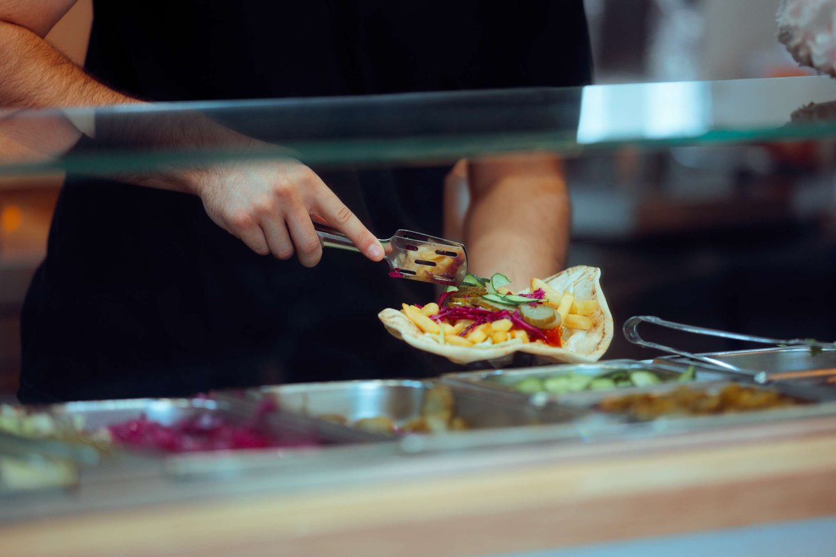 EmployWalesJCP's tweet image. Are you considering starting a #Food #Business? 

This @foodgov has a wide range of helpful resources and information to help you.

Visit: ow.ly/3s0I50YKhjO for more information.

#FoodBusiness