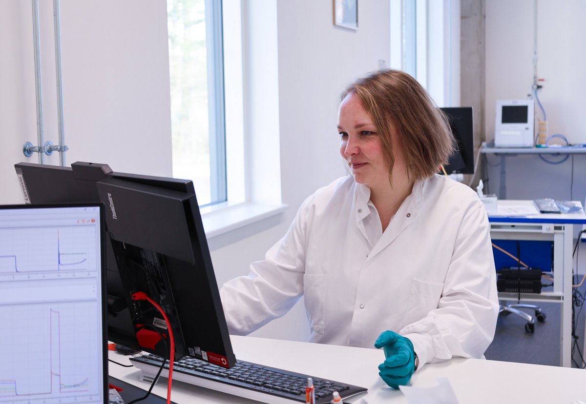 EvosepBio's tweet image. Welcome Stine Hansen, our new PTA Engineer on the Operations team! With a Master’s in Biomedicine from @SyddanskUni, she looks forward to supporting production processes and driving continuous improvement of consumables.
#LCMS #proteomics #EvosepIsGrowing #teammassspec