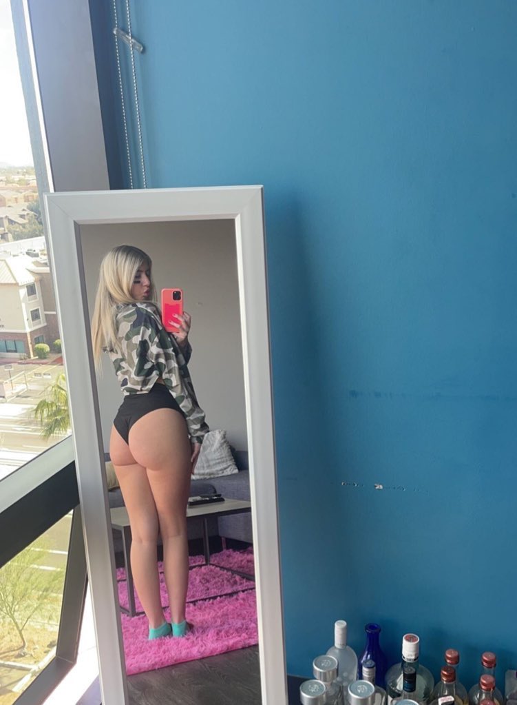 Snowbunny new acct tweet media