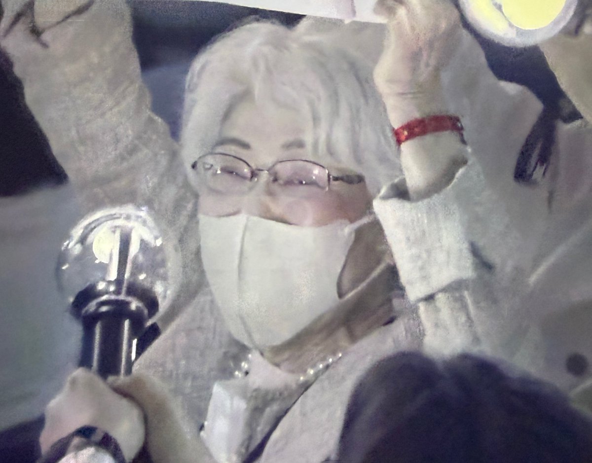 arirang⁷ 🪭 tweet media