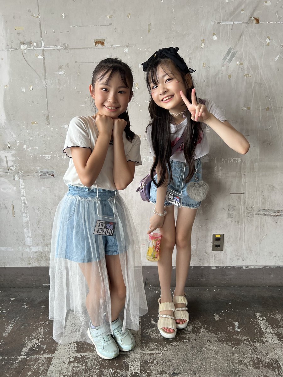 🎋明日は桜羽りおなちゃんの生誕祭だよ🎂✨💕

りおなちゃんはデビュー前にチラシ配りに行った時に一緒で同い年で仲良くなったんだけど、チームが分かれちゃってそれからあんまりお話できる機会なかったんだけど、可愛くてバレエもできて本当に尊敬してるよ🥰