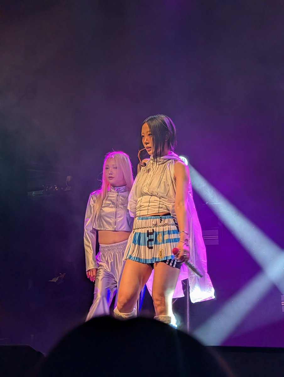 Xiaoyreni's tweet image. 160426 YVES IN MANCHESTER 
#YVES #이브 #SLAY