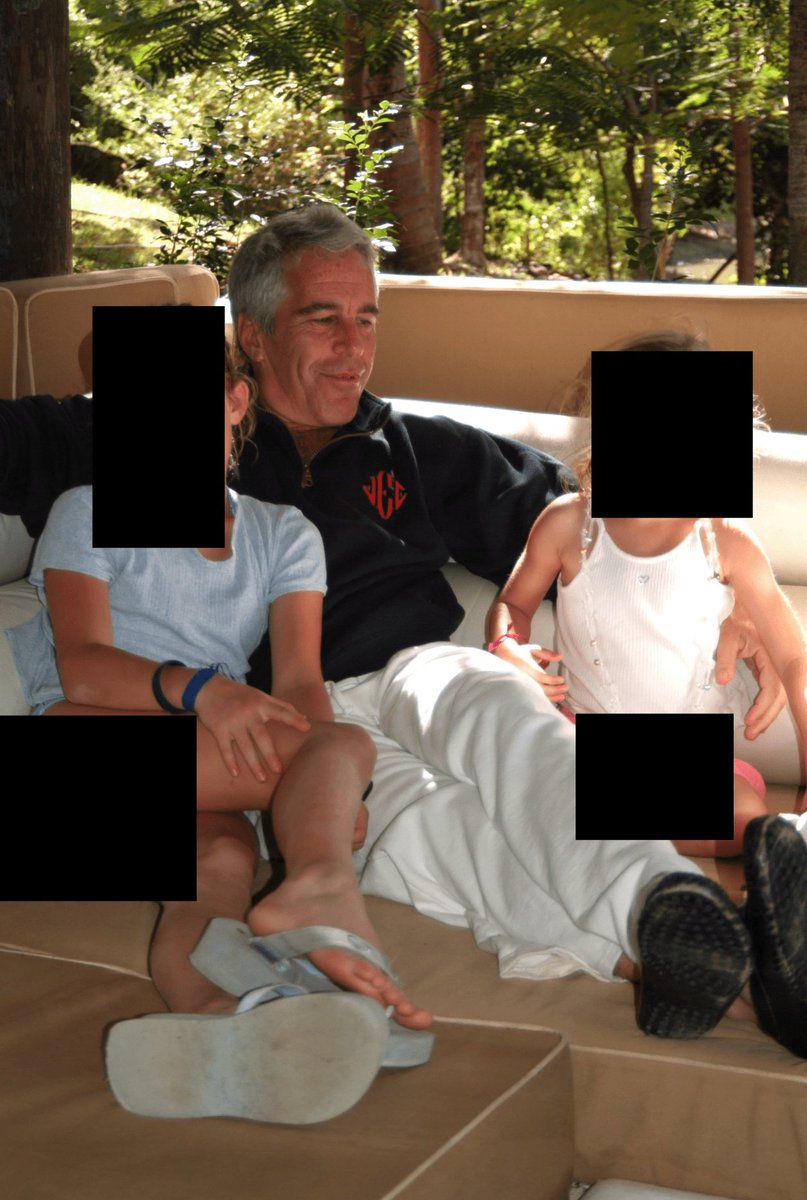 EpsteinupdatesX's tweet photo. Unbelievable, can't wrap my head around those pics
#Epstein https://t.co/zNW3yHKqGC