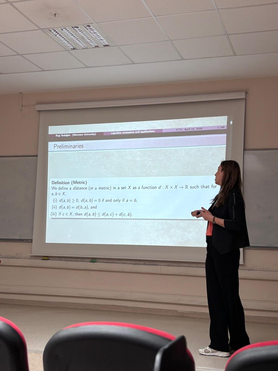 gtu_math's tweet photo. Genel Seminerler serimizin 4. konuğu Marmara Üniversitesinden Ezgi Erdoğan’dı. 📝
Kıymetli sunumu ve katkıları için hocamıza, katılan tüm öğrenci ve akademisyenlerimize teşekkür ederiz. ✨
#gtumath #gtümatematik #gtüseminer #kanataç https://t.co/LHMXO9GNhe