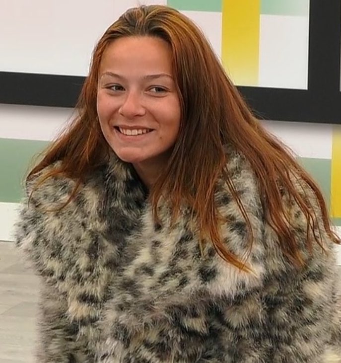 user0202020 tweet media