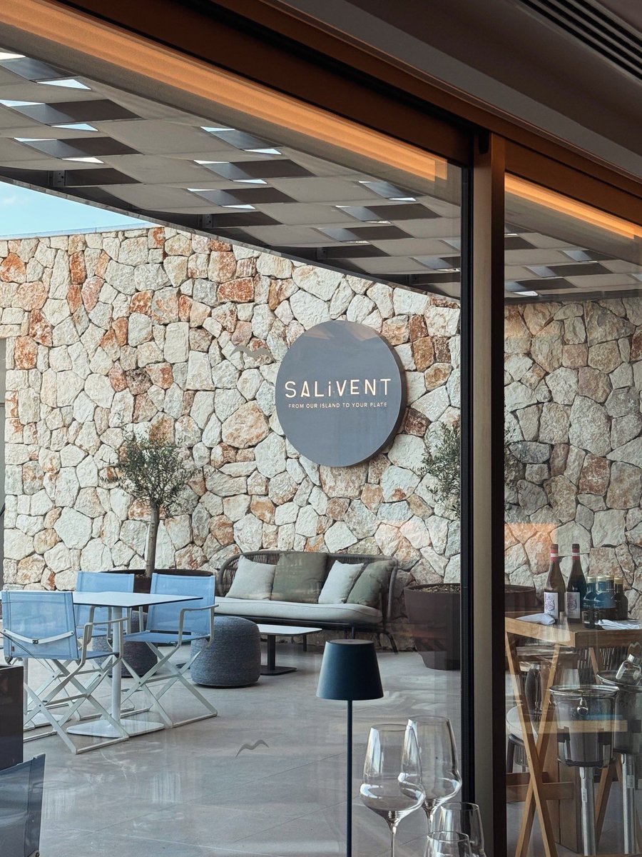 Mallorca_bs's tweet image. ✨ Ayer asistimos al Business Lunch de Mallorca Leads en Iberostar Es Trenc.
🌊 Networking, gastronomía y un entorno espectacular frente al mar.
🥂 Conexiones, ideas y nuevas oportunidades en un ambiente inmejorable.
#MallorcaEvents #MICE #Networking #Eventos