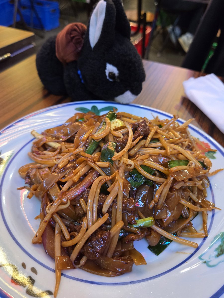 Masaa2929's tweet photo. ヤケ酒会 https://t.co/hGPlO7VRqn