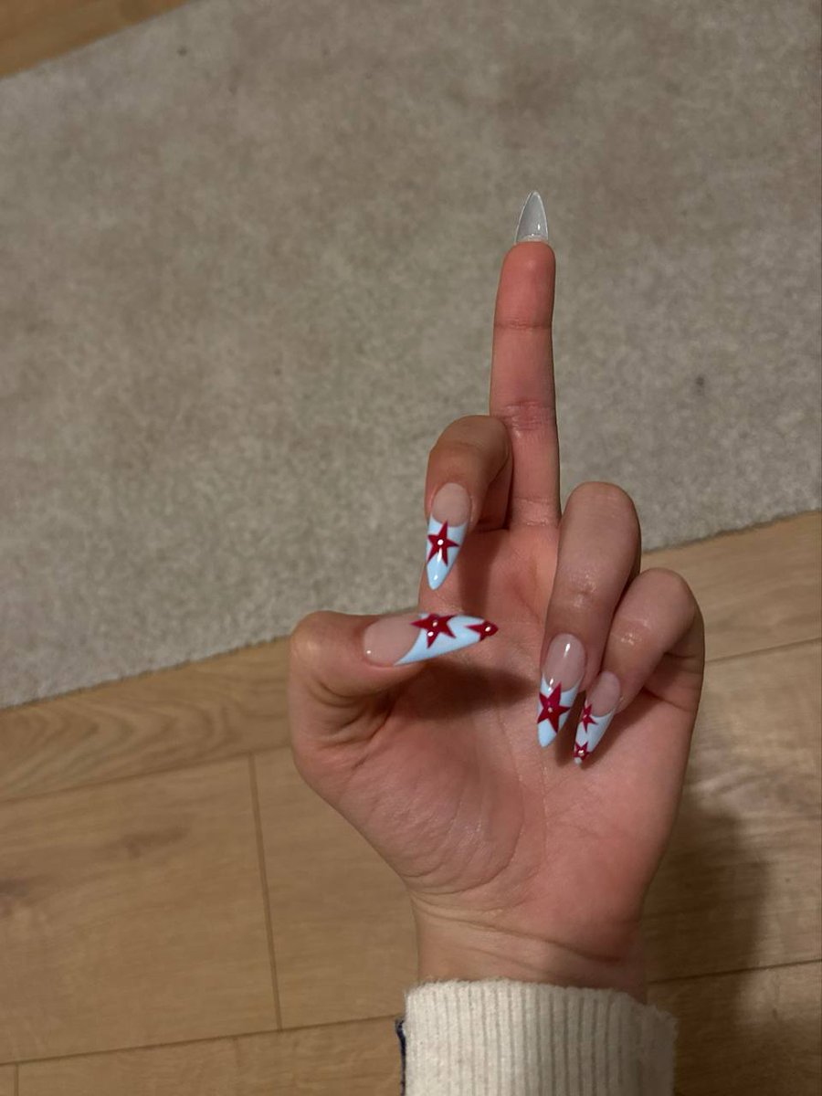 princess chérie🍒 tweet media