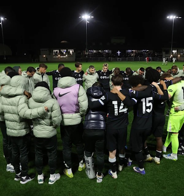 CFCBlues_Talk's tweet photo. 🚨 Ahead of tomorrow's Chelsea vs Man Utd fixture, #CFCDev will lift and parade their trophy for finishing the #PL2 regular season phase top of the table. It should take place around 7.30pm and the academy would appreciate as much support and celebration as possible.
~@NizaarKinsella